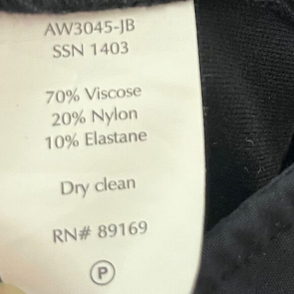 ATM Slim Cuffed Trouser Pants Women’s Size 0 Black Cropped Stretch Ponte - Picture 13 of 13